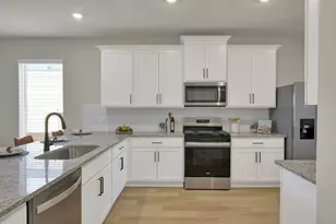 21510 Bluebonnet Bay Dr, Magnolia, TX 77354 - Photo 9