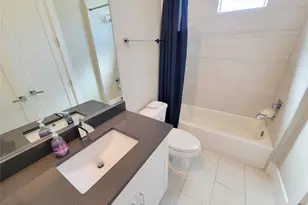 5709 Larkin St, Houston, TX 77007 - Photo 49