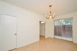 2100 Tanglewilde St, Houston, TX 77063 - Photo 17