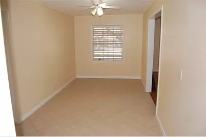 115 Barracuda Avenue, Galveston, TX 77550 - Photo 9