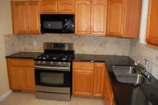 115 Barracuda Ave, Galveston, TX 77550 - Photo 11