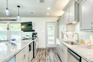 117 Tarpon Ave, Galveston, TX 77550 - Photo 7