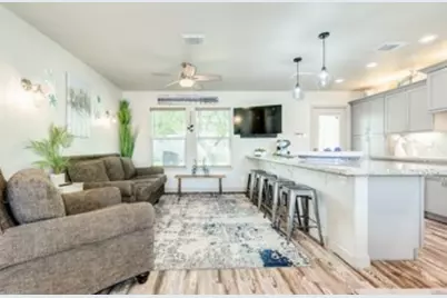 117 Tarpon Avenue, Galveston, TX 77550 - Photo 3