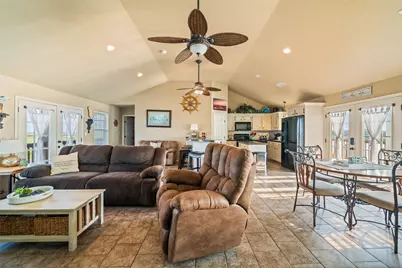 3190 Fm-2031, Matagorda, TX 77457 - Photo 17