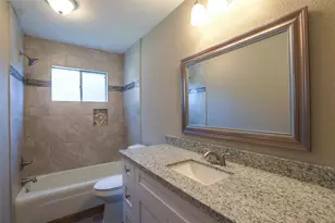 11402 Brook Meadows Ln, Meadows Place, TX 77477 - Photo 7