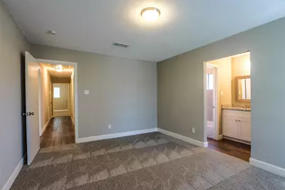 11402 Brook Meadows Lane, Meadows Place, TX 77477 - Photo 5