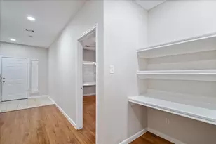 7814 Gladstone St, Houston, TX 77051 - Photo 3