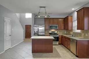 30327 Deleon Fields Dr, Spring, TX 77386 - Photo 7