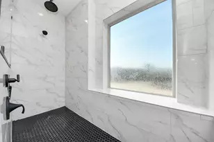 949 Lilly Flower Ln, Houston, TX 77091 - Photo 25