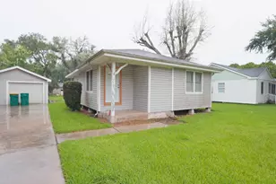 2109 Magnolia Dr, La Marque, TX 77568 - Photo 5