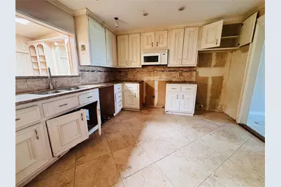 11663 Village Place Drive, Houston, TX 77077 - Photo 9