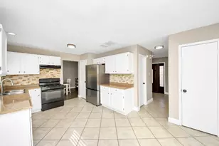 9611 Cleveland Bay Ct, Houston, TX 77065 - Photo 11