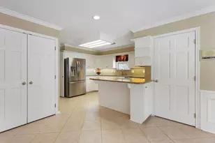 5619 Willow Walk St, Houston, TX 77069 - Photo 11