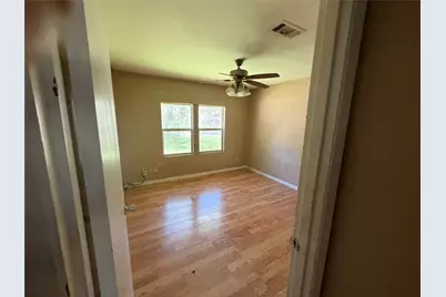 2631 N Camp Circle, La Marque, TX 77568 - Photo 11