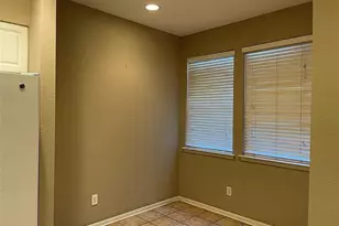 63 Scarlet Woods Ct, The Woodlands, TX 77380 - Photo 5