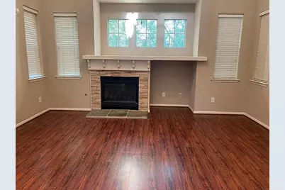 63 Scarlet Woods Court, The Woodlands, TX 77380 - Photo 3