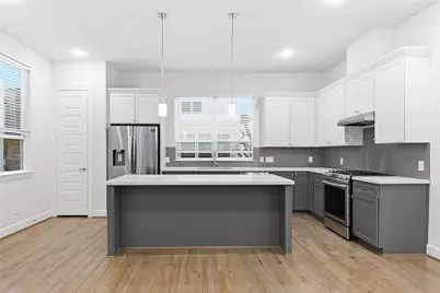 2733 Eado Edge Court, Houston, TX 77020 - Photo 13