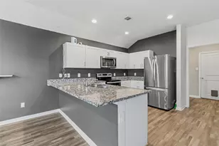 111 Bering Dr, Huntsville, TX 77320 - Photo 5