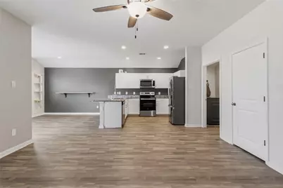 111 Bering Drive, Huntsville, TX 77320 - Photo 7