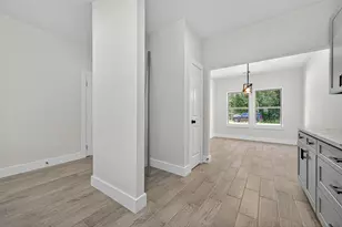 1105 Lyle W Ave, Cleveland, TX 77327 - Photo 19