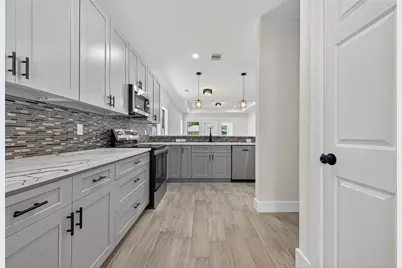 1105 Lyle W Avenue, Cleveland, TX 77327 - Photo 15