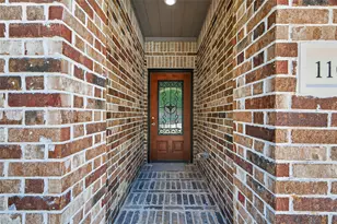 1105 Lyle W Ave, Cleveland, TX 77327 - Photo 5