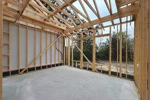 10418 Brinwood Dr, Houston, TX 77043 - Photo 11