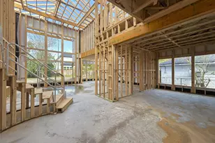 10418 Brinwood Dr, Houston, TX 77043 - Photo 9