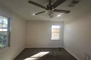 10101 Rebel Rd, Houston, TX 77016 - Photo 3