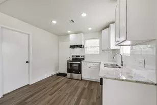 102 1/2 Ave D, South Houston, TX 77587 - Photo 5