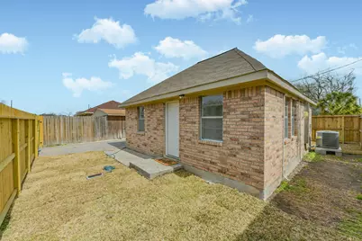 102 1/2 Avenue D, South Houston, TX 77587 - Photo 1