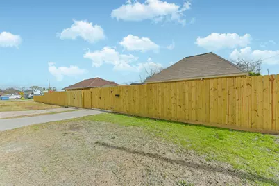 102 1/2 Avenue D, South Houston, TX 77587 - Photo 17