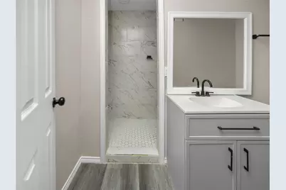 1360 Essex Street, San Antonio, TX 78210 - Photo 15