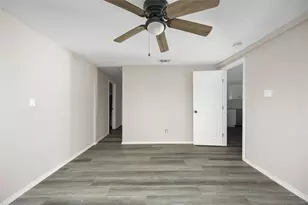 1360 Essex St, San Antonio, TX 78210 - Photo 11