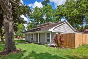 5026 Saxon Dr, Houston, TX 77092 - Photo 31