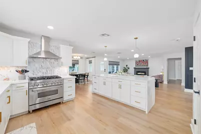 6503 Kury Lane, Houston, TX 77008 - Photo 5