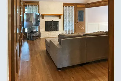 113 Flag Drive E, Lake Jackson, TX 77566 - Photo 5