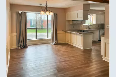 113 Flag Drive E, Lake Jackson, TX 77566 - Photo 3