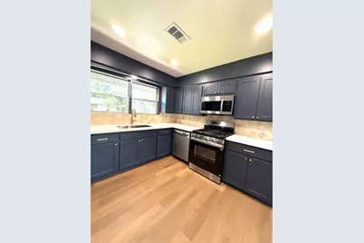 129 Chestnut Street, Lake Jackson, TX 77566 - Photo 13