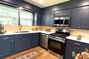 129 Chestnut St, Lake Jackson, TX 77566 - Photo 7