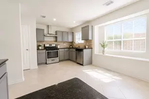 9423 Rippling Fields Dr, Houston, TX 77064 - Photo 5