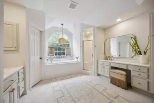 5591 Beverly Hill St, Houston, TX 77056 - Photo 13