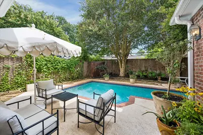 5591 Beverlyhill Street, Houston, TX 77056 - Photo 17