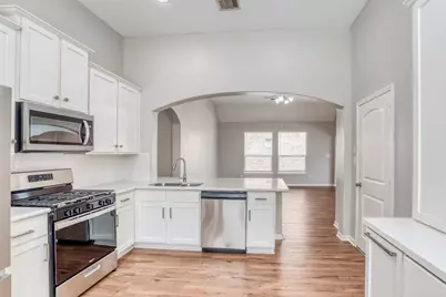 4810 Bay Vista Drive, Baytown, TX 77523 - Photo 9