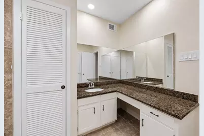 2238 S Piney Point Road #109, Houston, TX 77063 - Photo 13