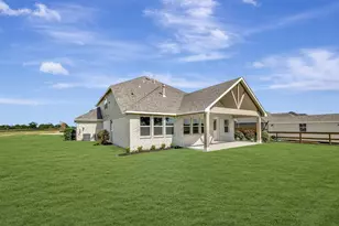 514 Cane Xing Lk Dr, Sealy, TX 77474 - Photo 3