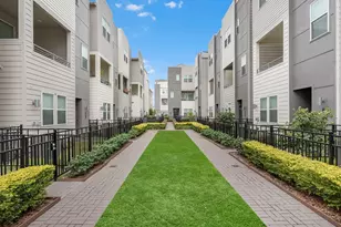 2727 Clinton Dr, Houston, TX 77020 - Photo 3