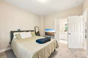 210 Garrotsville St, Houston, TX 77022 - Photo 5