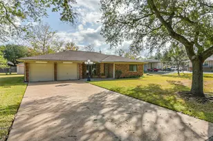 12615 Britt Rd, Brookside, TX 77581 - Photo 3