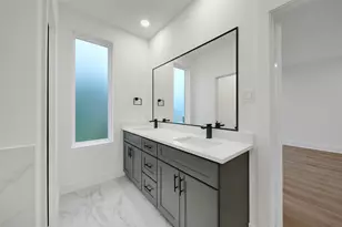 7707 Inwood Grv Ln, Houston, TX 77088 - Photo 21